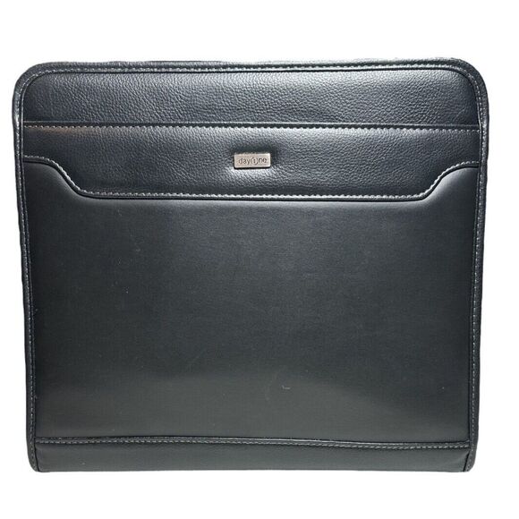 Franklin Covey Day One 3 Ring Classic Planner w/ Retractable Handles Zip Black - Picture 3 of 6